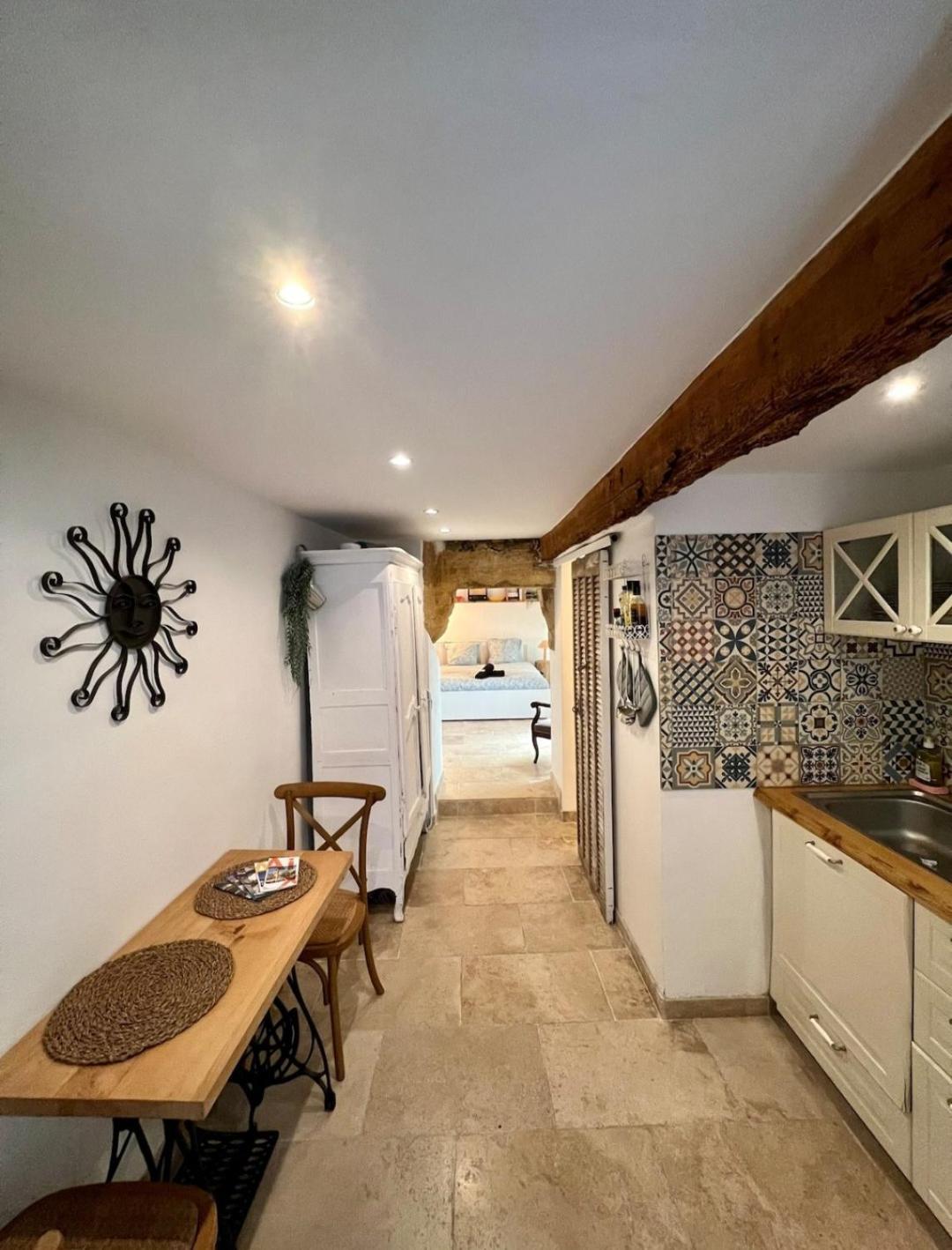 Charmant Appartement Au Coeur Du Centre Historique 엑상프로방스 외부 사진